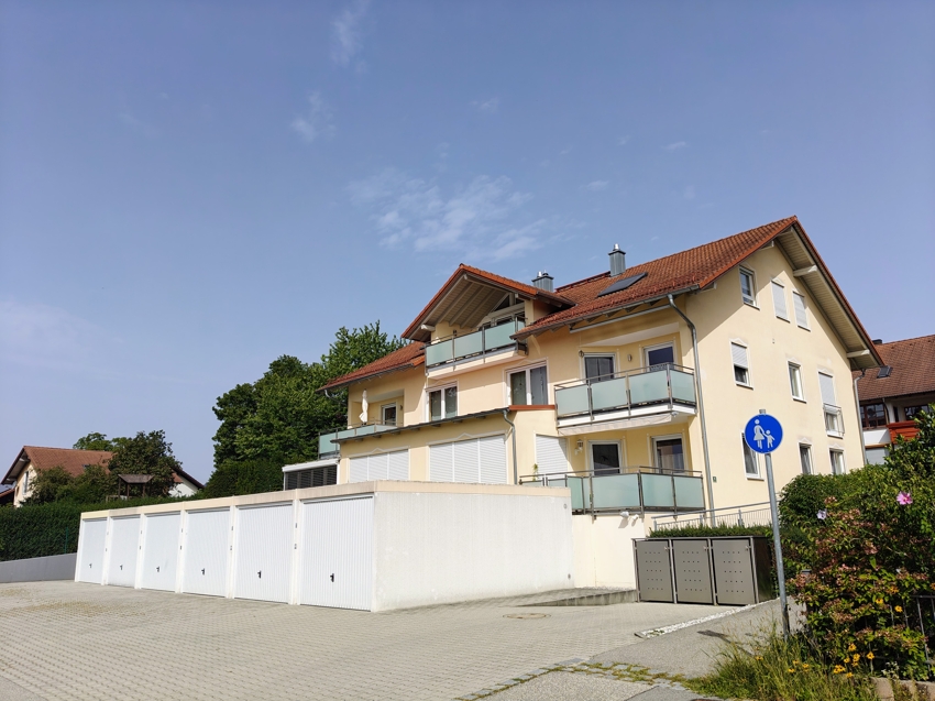 überschaubare Wohnanlage mit nur 4 Parteien