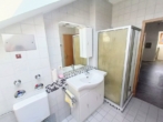 Badezimmer - Schönes 2-Zimmer-Appartement inkl. Tiefgarage in ruhigem Appartementhaus in Kirchham