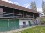 Nebengebäude mit ehemaligen Getreidespeicher/Troadkasten und Maschinenhalle - Vierseithofstelle (sanierungsbedürftig) mit großem Entwicklungspotenzial nahe Golfresort