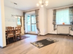 Wohn/Essen mit Zugang zum Westbalkon - Im Doppelpack/zwei Wohnungen in einer Einheit – 2-Zi.-Whg. im OG mit 2-Zi.-Dachgeschoss-Whg.