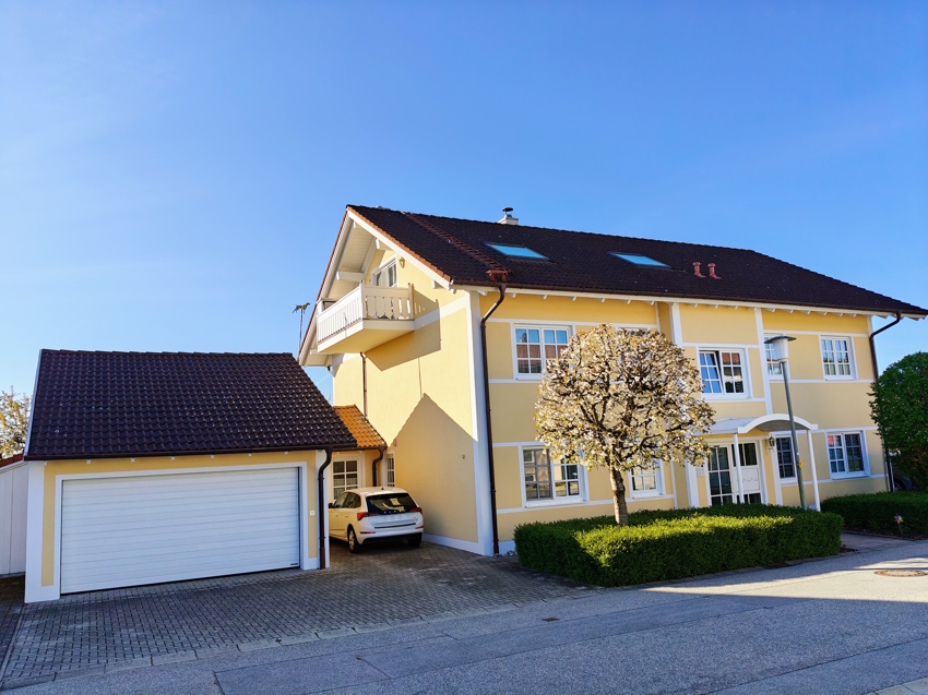 Exklusives Mehrfamilienhaus ein Zuhause, das Licht, Raum u. Eleganz vereint