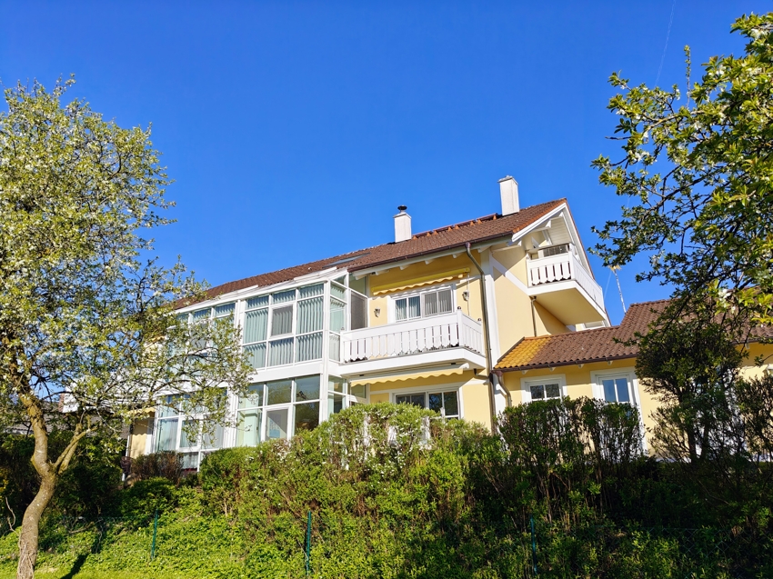 Exklusives Mehrfamilienhaus -ein Zuhause, das Licht, Raum u. Eleganz vereint
