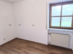 Büro - Reihenhaus mit Garage und großem Grundstück