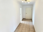 Diele - 3-Zimmer-Etagenwohnung mit Tiefgaragenstellplatz in Pocking zu vermieten