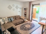 Wohnzimmer - 2-Zimmer-Erdgeschosswohnung- Hochparterre inkl. Kellerraum und Garage in Pocking