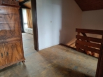 Diele im OG/DG - renovierungsbedürftiges Wohnhaus mit Einliegerwohnung und Garage