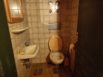 WC im KG - renovierungsbedürftiges Wohnhaus mit Einliegerwohnung und Garage