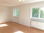 Wohn- Schlafraum - Helle 1-Zimmer-Wohnung mit großem Balkon – Stellplatz und Kellerabteil ab 01.07.2025 zu vermieten