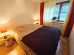 Schlafen/ehem. Kinderzimmer - hochwertig ausgestattete 3-Zi.-Eigentumswohnung mit Wintergarten, Terrasse und Tiefgaragenstellplatz