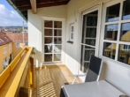 ein großzügiger Balkon lädt zum Verweilen ein - gut geschnittene, möblierte 2-Zimmer-Wohnung in zentraler Lage im Kurort Bad Birnbach