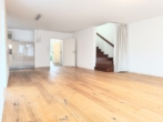 Wohnen/Essen/Kochen - Moderne Architektur, zeitgemäße Ausstattung -Einfamilienhaus mit pflegeleichtem Grundstück u. Garage