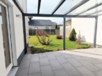 überdachte Südterrasse - Moderne Architektur, zeitgemäße Ausstattung -Einfamilienhaus mit pflegeleichtem Grundstück u. Garage