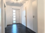 Eingangsbereich - Moderne Architektur, zeitgemäße Ausstattung -Einfamilienhaus mit pflegeleichtem Grundstück u. Garage