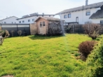 Garten mit Gartenhaus für Gartengeräte - Moderne Architektur, zeitgemäße Ausstattung -Einfamilienhaus mit pflegeleichtem Grundstück u. Garage
