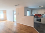 Wohnen/Essen/Kochen - Moderne Architektur, zeitgemäße Ausstattung -Einfamilienhaus mit pflegeleichtem Grundstück u. Garage
