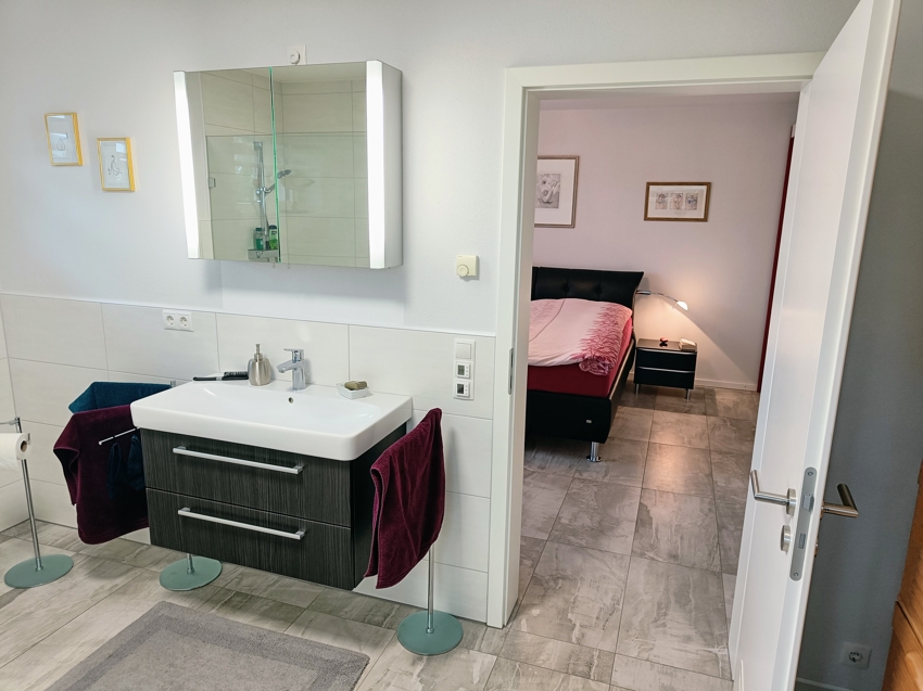 Blick ins Schlafzimmer