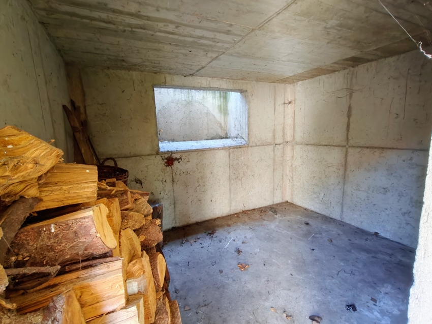 Abstellfläche unter der Garage