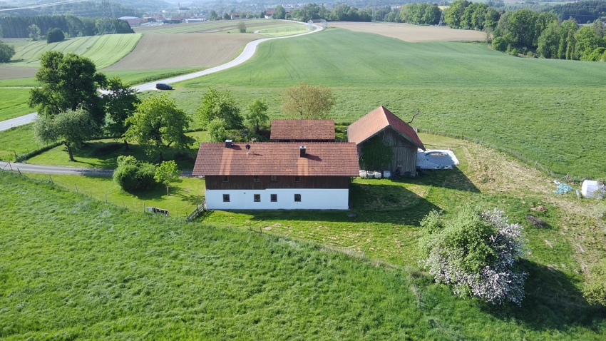 Landwirtschaftliches Anwesen in Alleinlage
