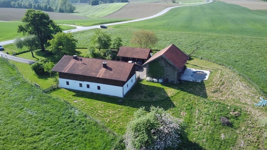 Landwirtschaftliches Anwesen in Alleinlage