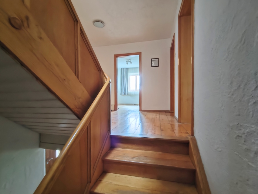 Whg.Nr. 1- Treppe ins OG