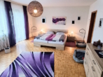 Schlafzimmer 1 OG Whg. 2 - Mehrfamilienhaus mit großem Grundstück in Erlau-Obernzell zu verkaufen